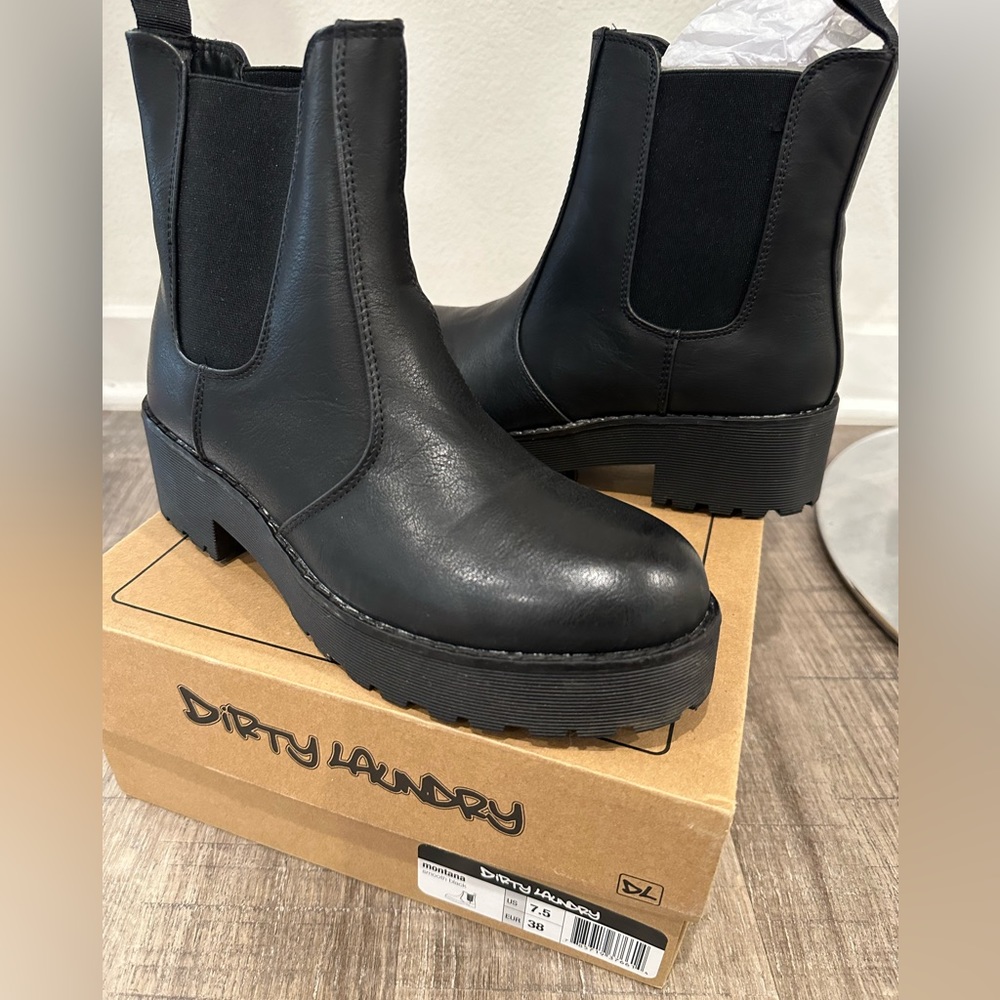 Dirty Laundry Chelsea Boot